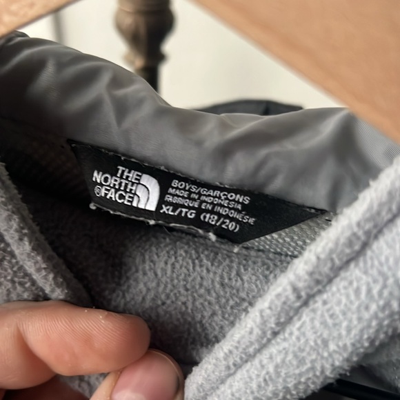 The North Face Black Hooded Jacket Dryvent Boys XL - Picture 5 of 6